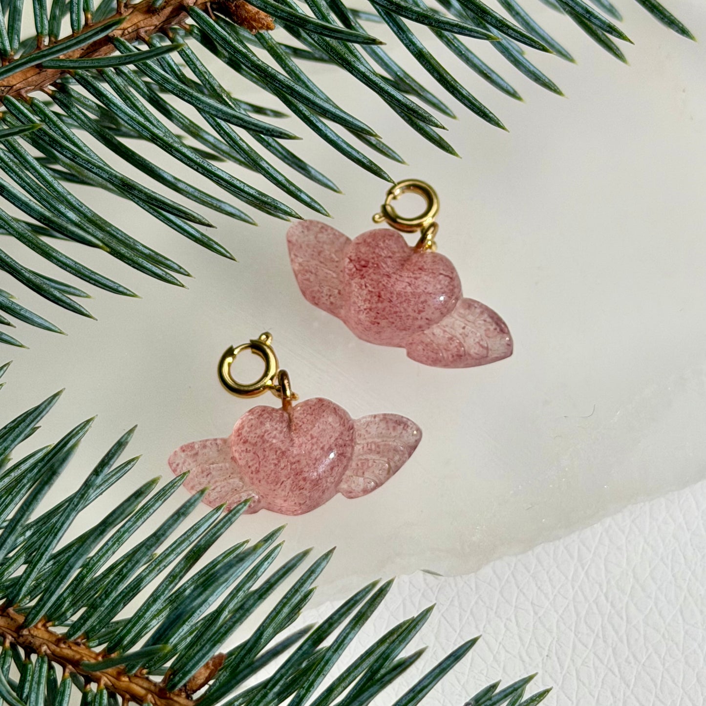 Edelstein Charm 'Strawberry Heart'