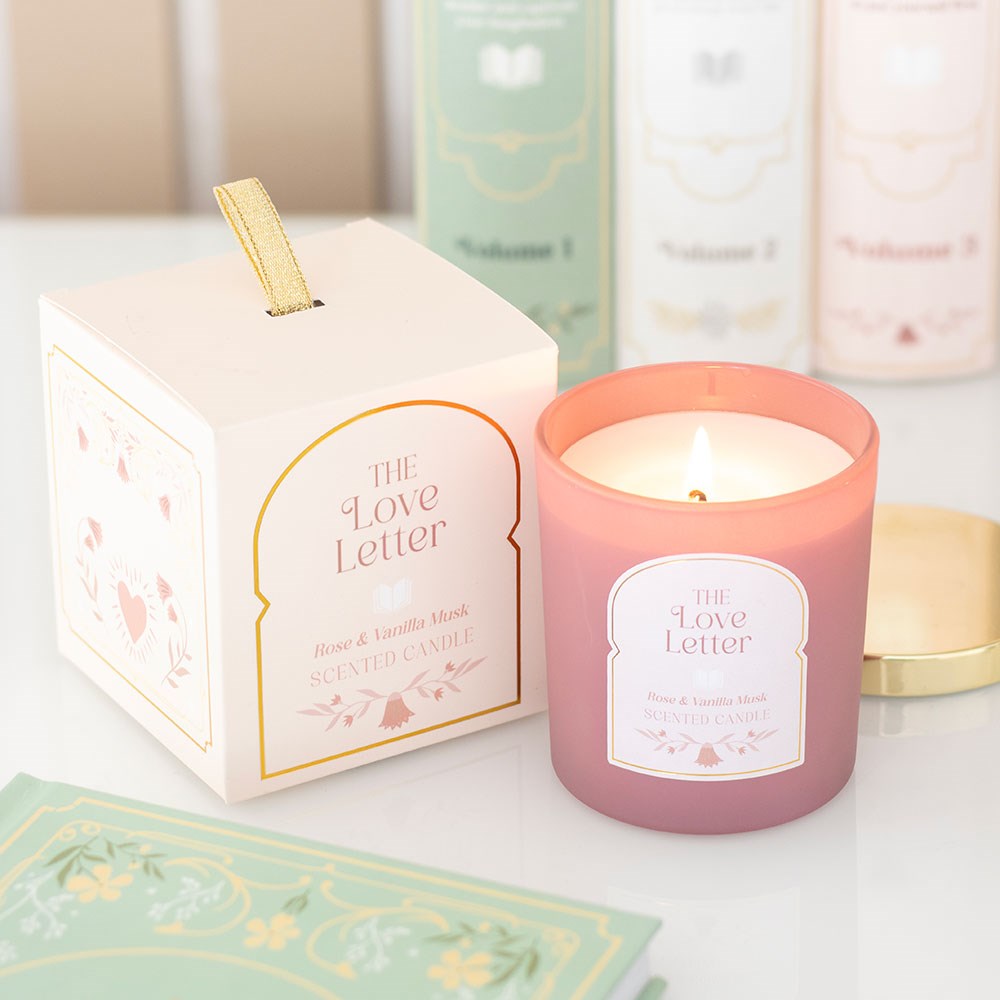 Love Letters Rose & Moschus Duftkerze - Bookish Collection