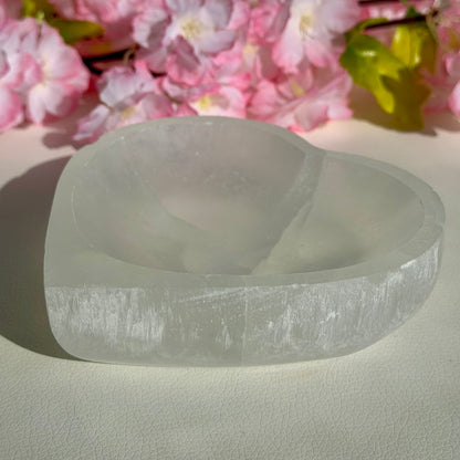 Selenit Schale in Herzform