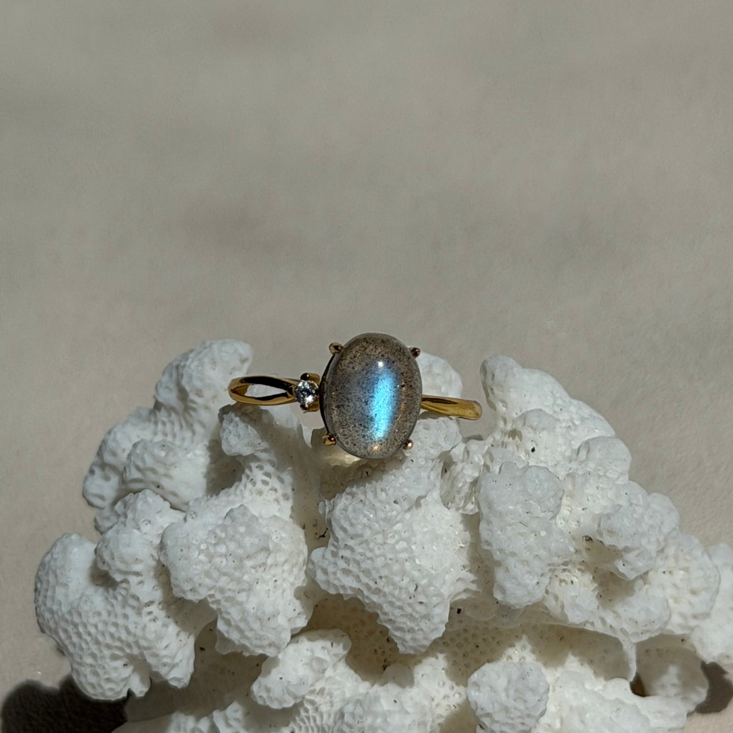 Labradorit Ring  - 925 Silber Vergoldet - Größenverstellbar