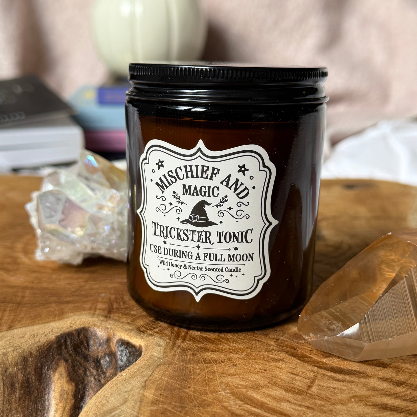 Trickster Tonic – Mischief and Magic Kerze