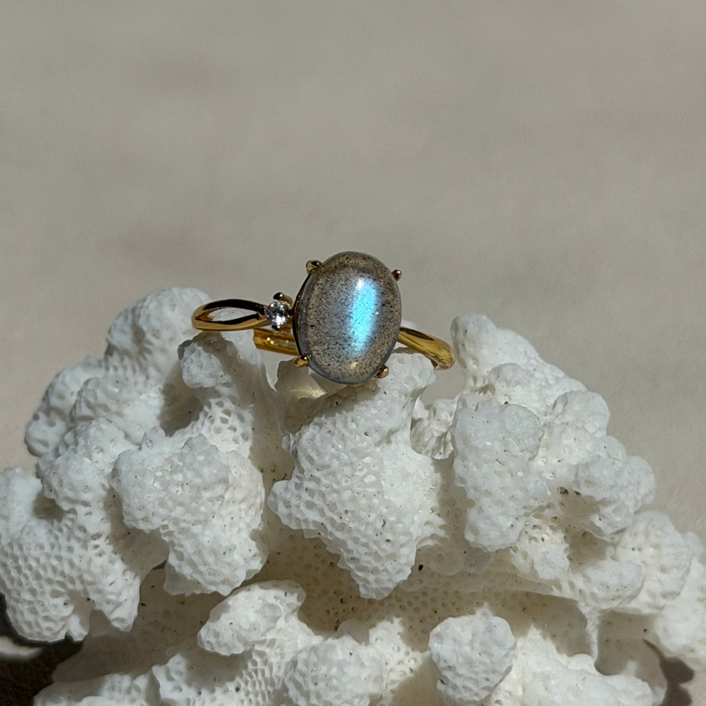 Labradorit Ring  - 925 Silber Vergoldet - Größenverstellbar