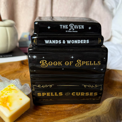 Witchy Book Stack Duftlampe