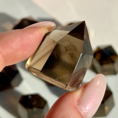 HQ Rauchquarz Mini Spitze