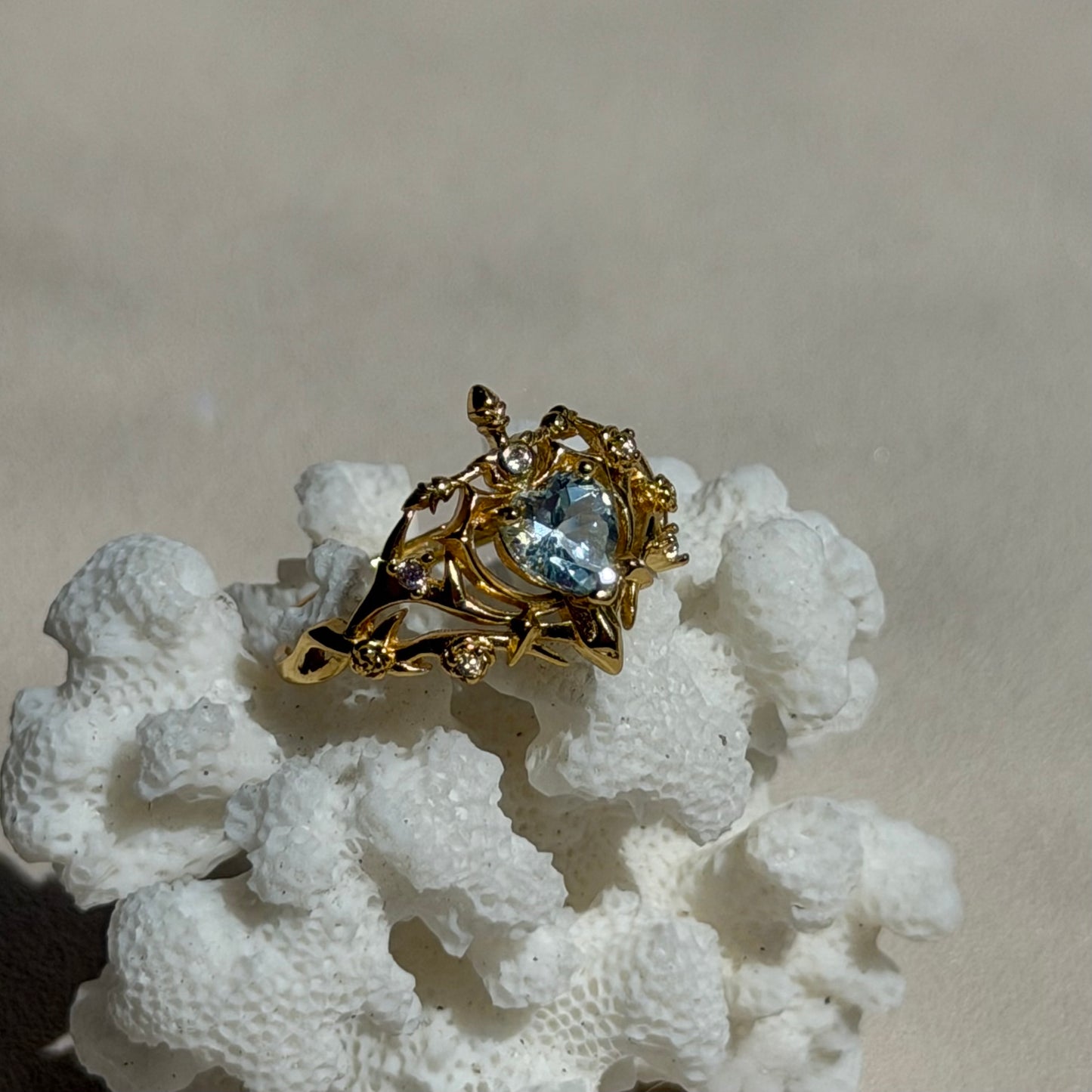 Warrior Ring Topas  - 925 Silber Vergoldet - Größenverstellbar