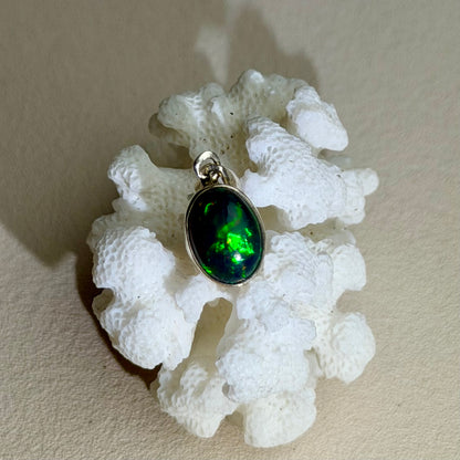Äthiopischer Opal Anhänger - 925 Silber - 87PA