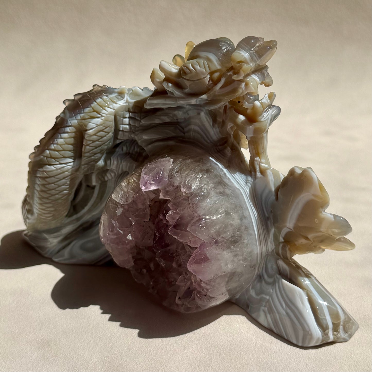 Achat X Amethyst Drache - Handgeschnitzt