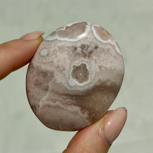 HQ Blumenachat X Amethyst Palmstone II