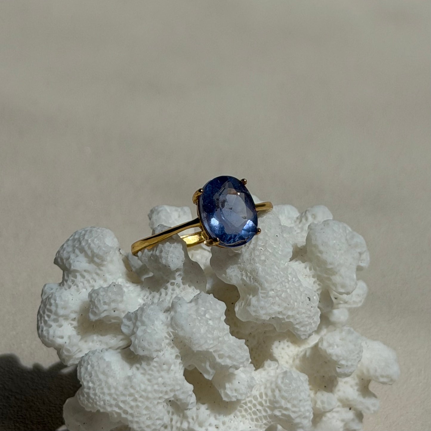 Blauer Fluorit Ring  - 925 Silber Vergoldet - Größenverstellbar
