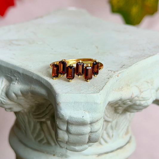 Pyrrha Ring - Granat - 925 Silber Vergoldet