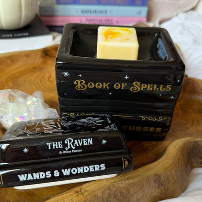 Witchy Book Stack Duftlampe