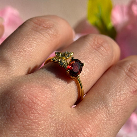 Granat Ring - Schmetterling