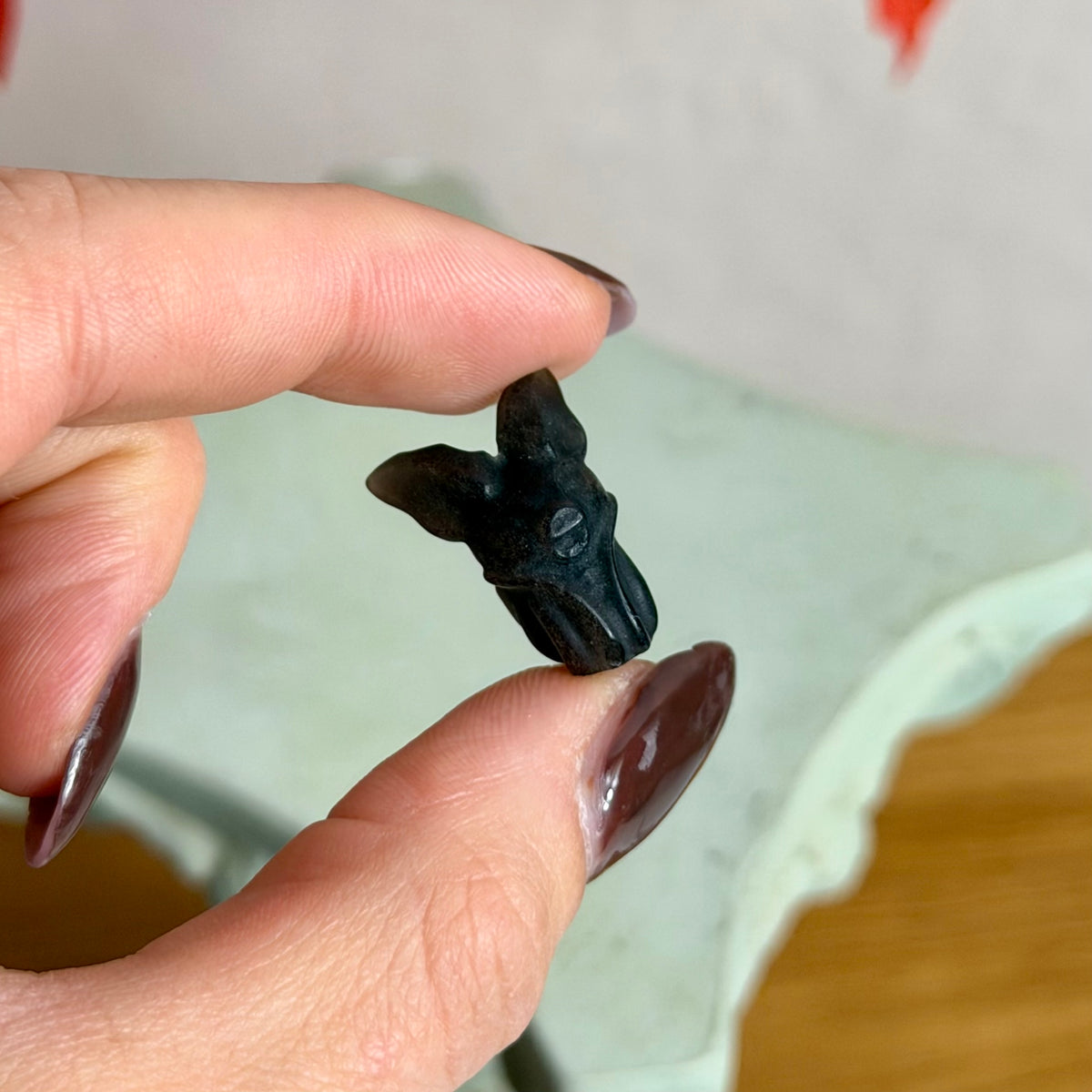 Mini Obsidian hängende Fledermaus