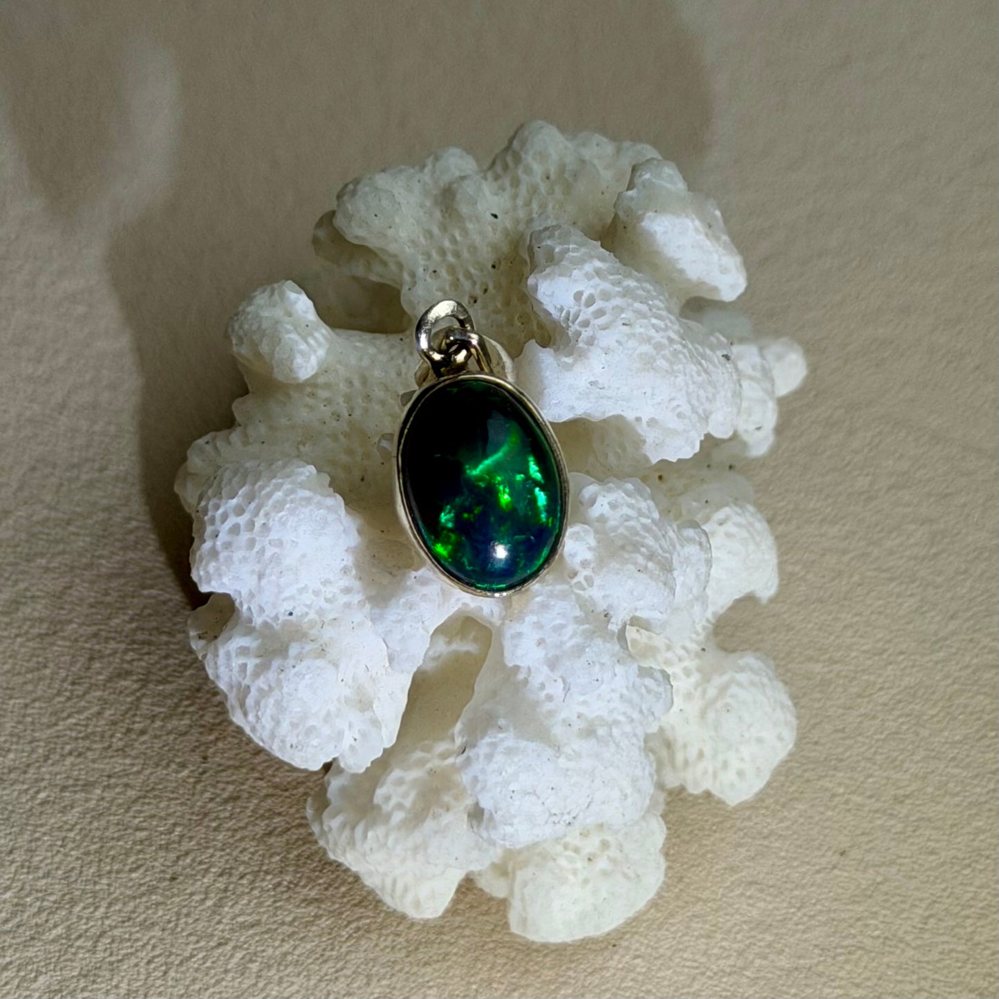 Äthiopischer Opal Anhänger - 925 Silber - 87PA