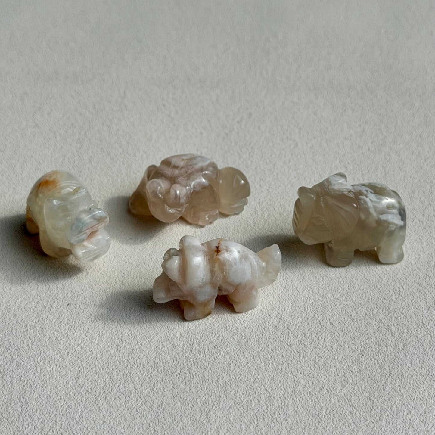 Blumenachat Mini Carvings