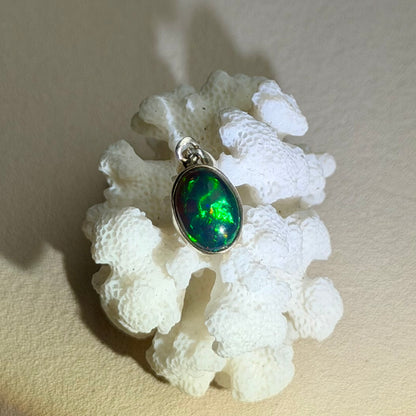 Äthiopischer Opal Anhänger - 925 Silber - 87PA