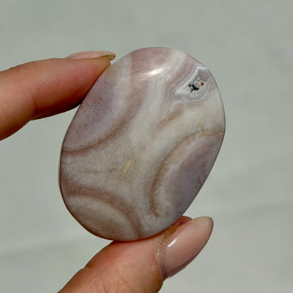 HQ Blumenachat X Amethyst Palmstone IV