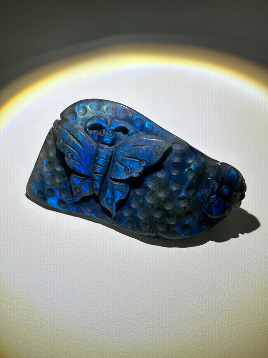 HQ Labradorit Schmetterling