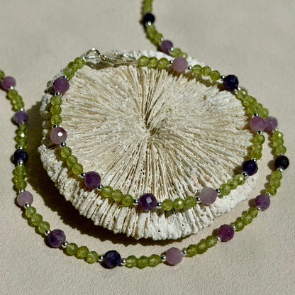 THALEIA - Halskette - 925 Silber - Peridot & Lepidolit