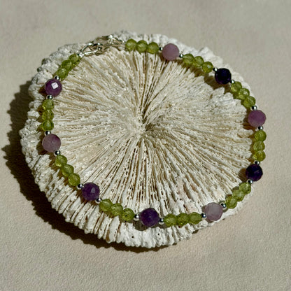 THALEIA - Armband - 925 Silber - Peridot & Lepidolit