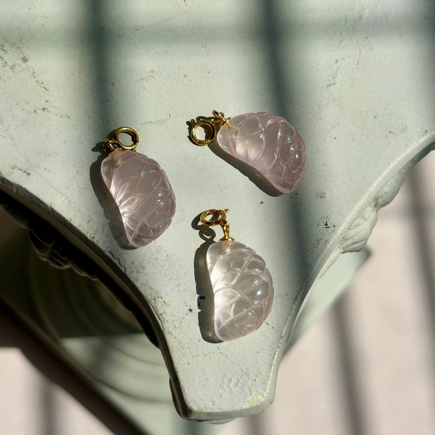 Eunomia Charm - Rosenquarz - 925 Silber