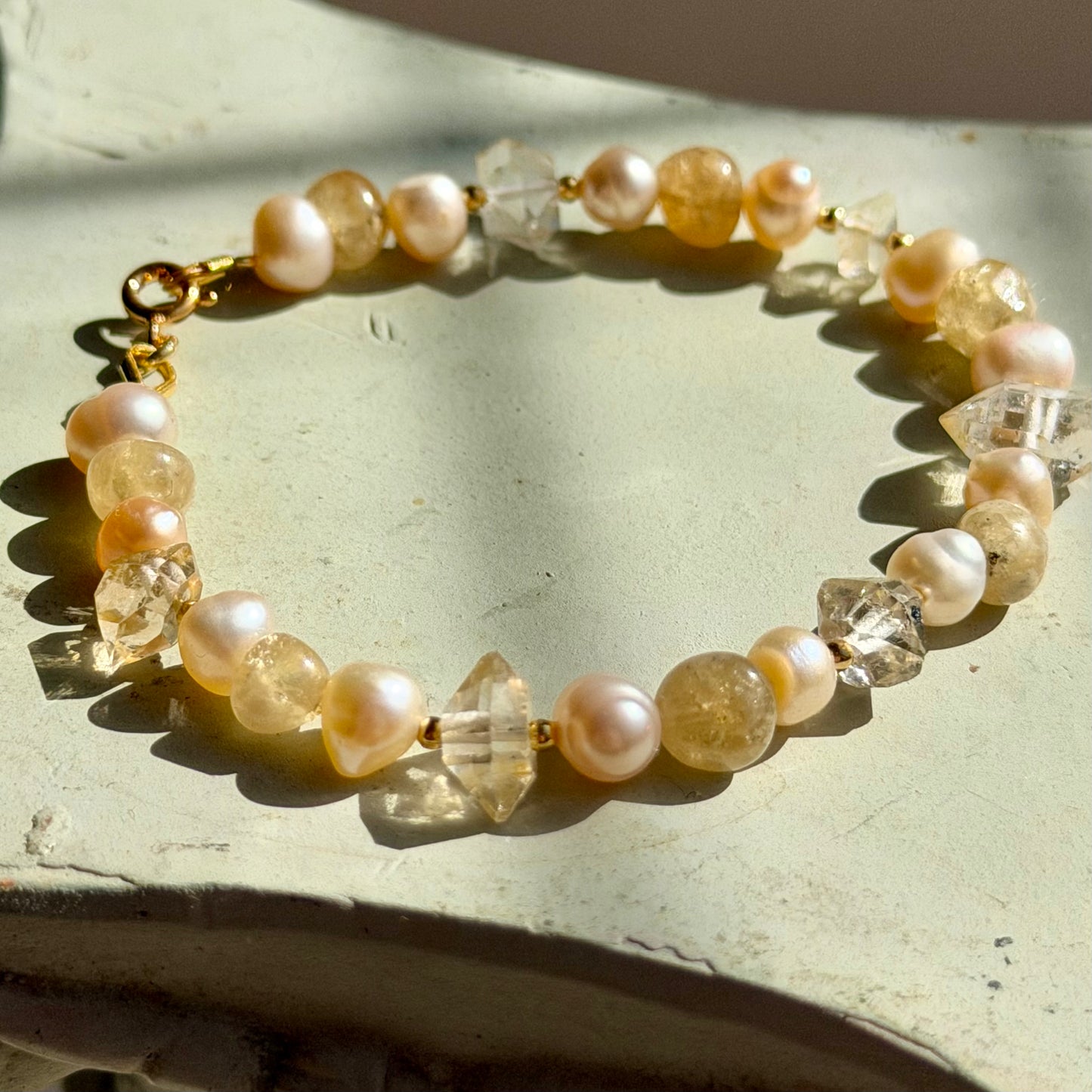 ALETHEIA Armband – Gelber Granat, Bergkristall & Süßwasserperle - 925 Silber