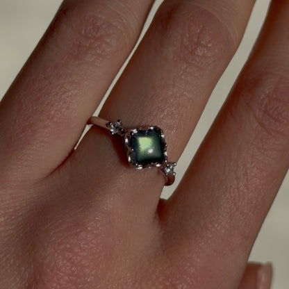 Labradorit Ring – Mystic Shield