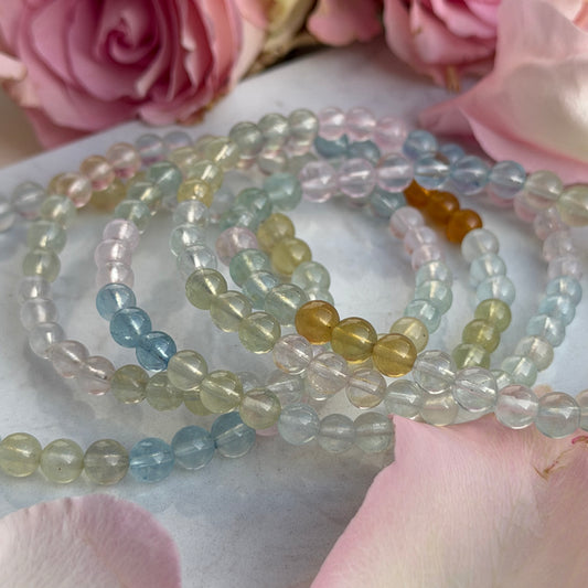 Aphrodite’s Grace – Morganit Armband (6 mm)