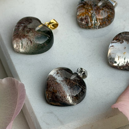 Aphrodite’s Garden – Gartenquarz Herzanhänger