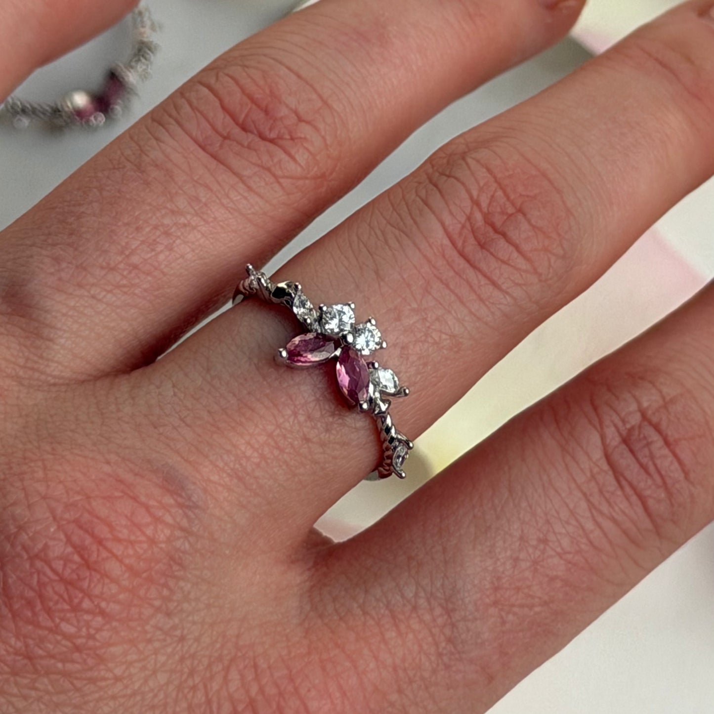 Aphrodite in Bloom – Pinker Turmalin Ring