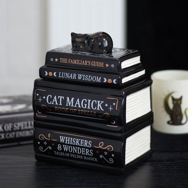 Bücherstapel mit schwarzer Katze – Duftlampe